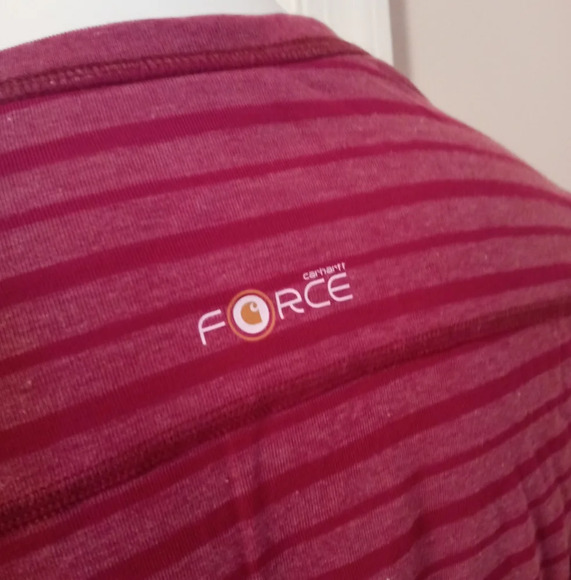 NWOT Carhartt pink vneck shirt - Picture 5 of 7